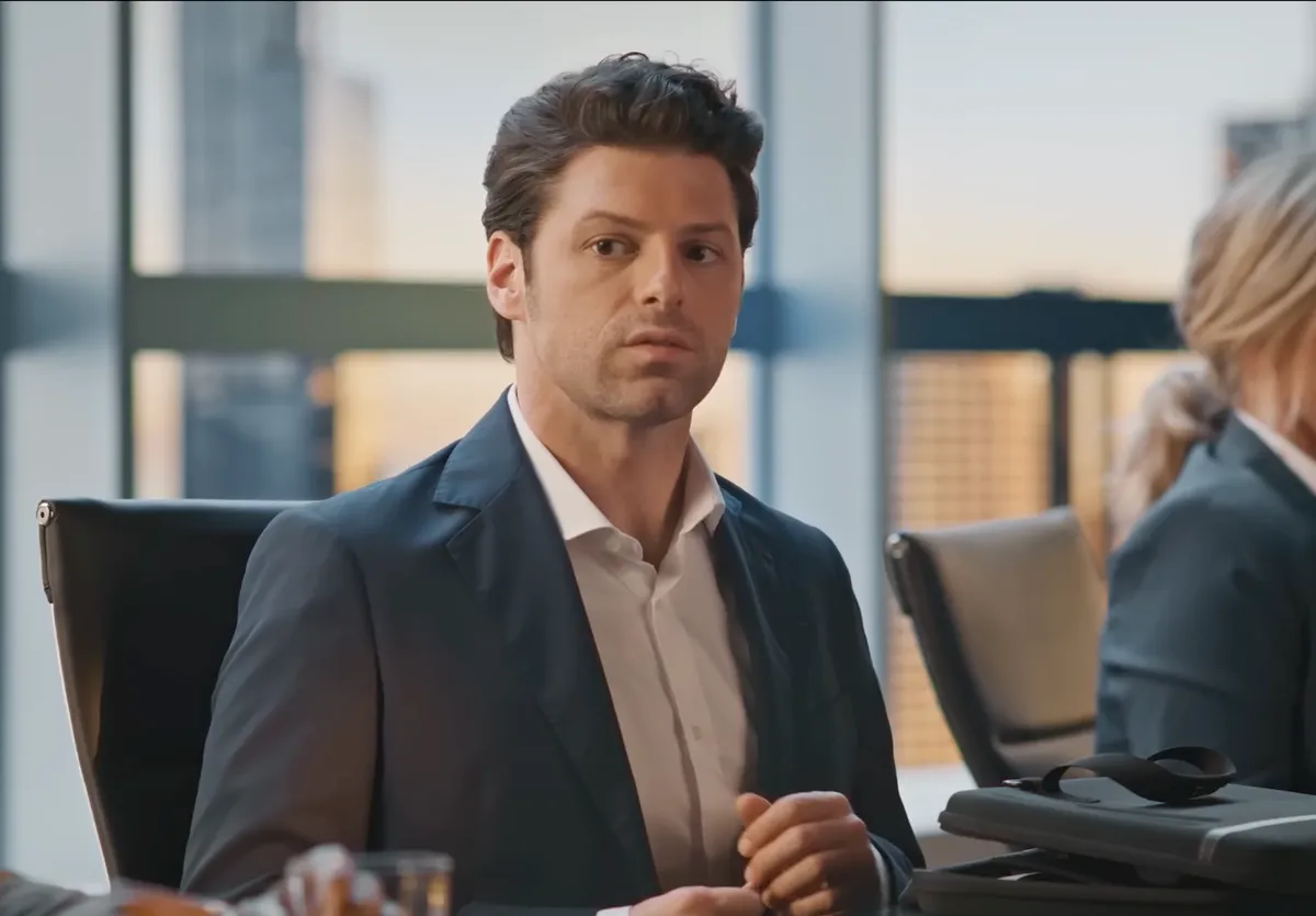 Head & Shoulders - Image 301