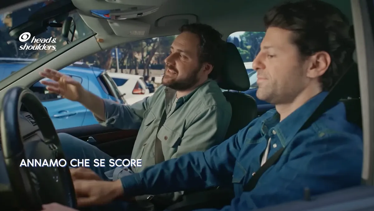 Head & Shoulders - Image 502