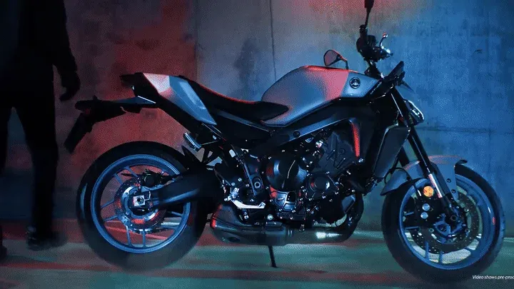 YAMAHA - UNLEASH YOUR DARKNESS